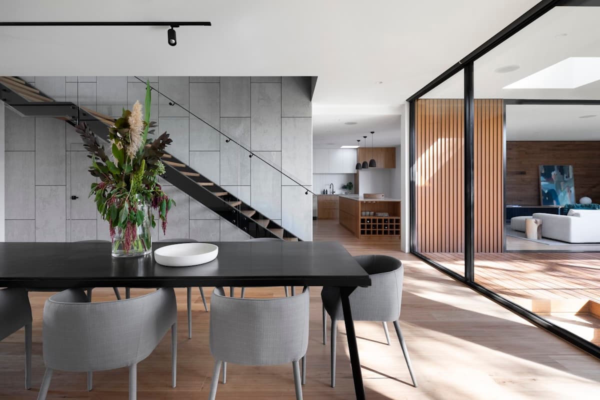 Housen & Co. studio contact and consultation